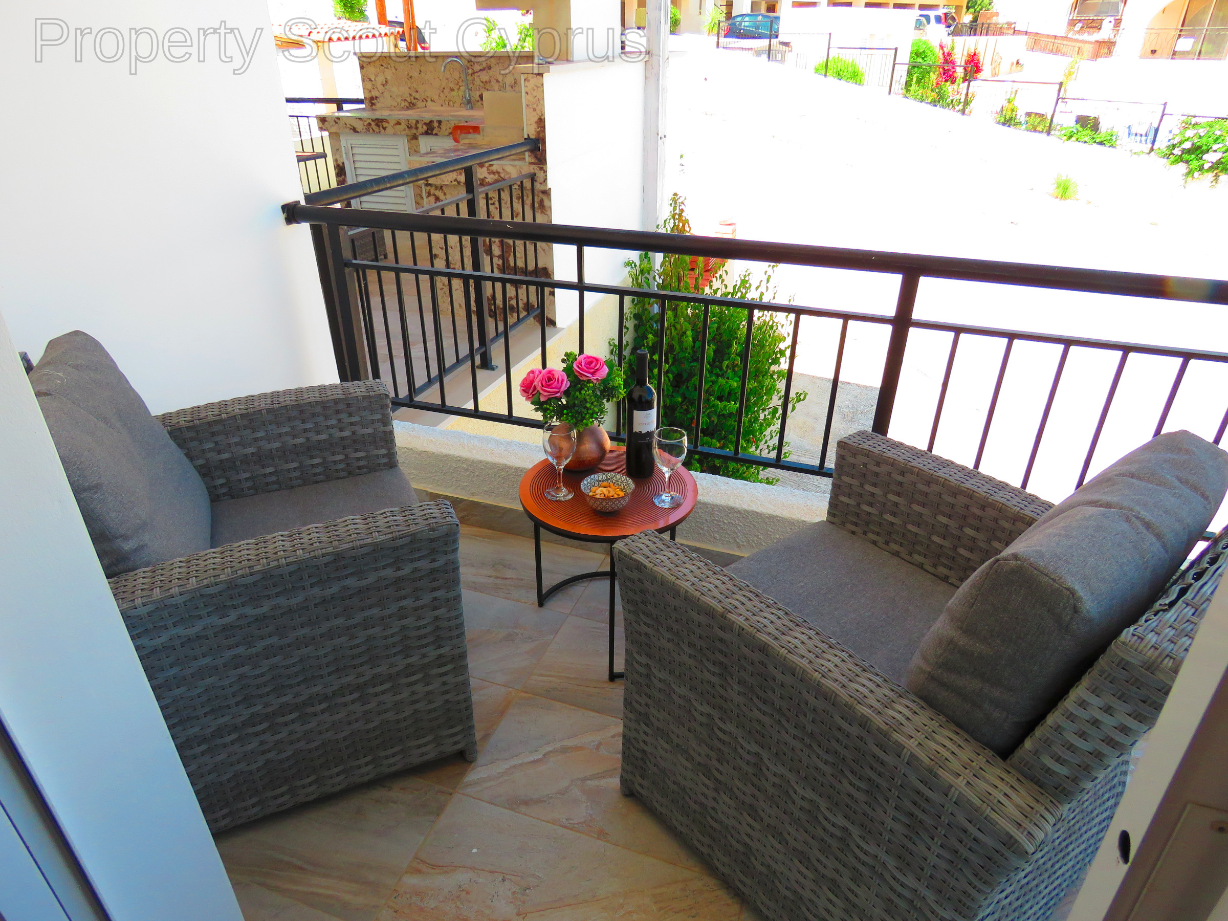 Luxurious 4-Bedroom Villa in Peaceful Peyia, Paphos